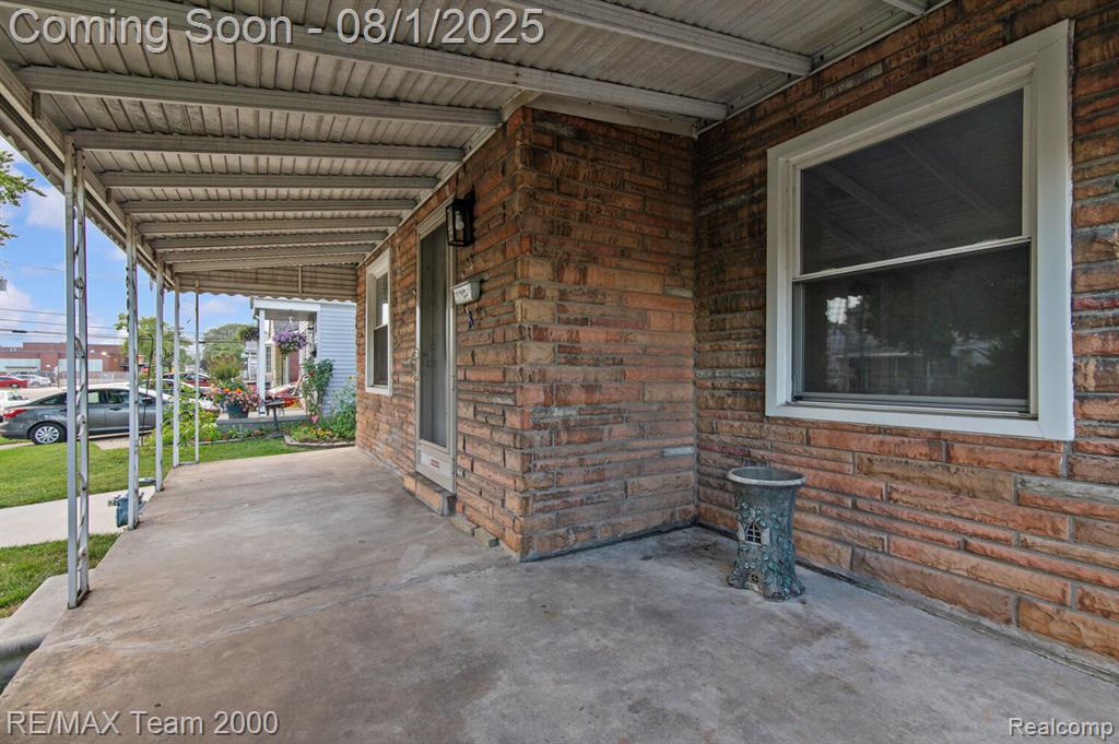 562 Mill Street, Lincoln Park, MI 48146 — Photo 3