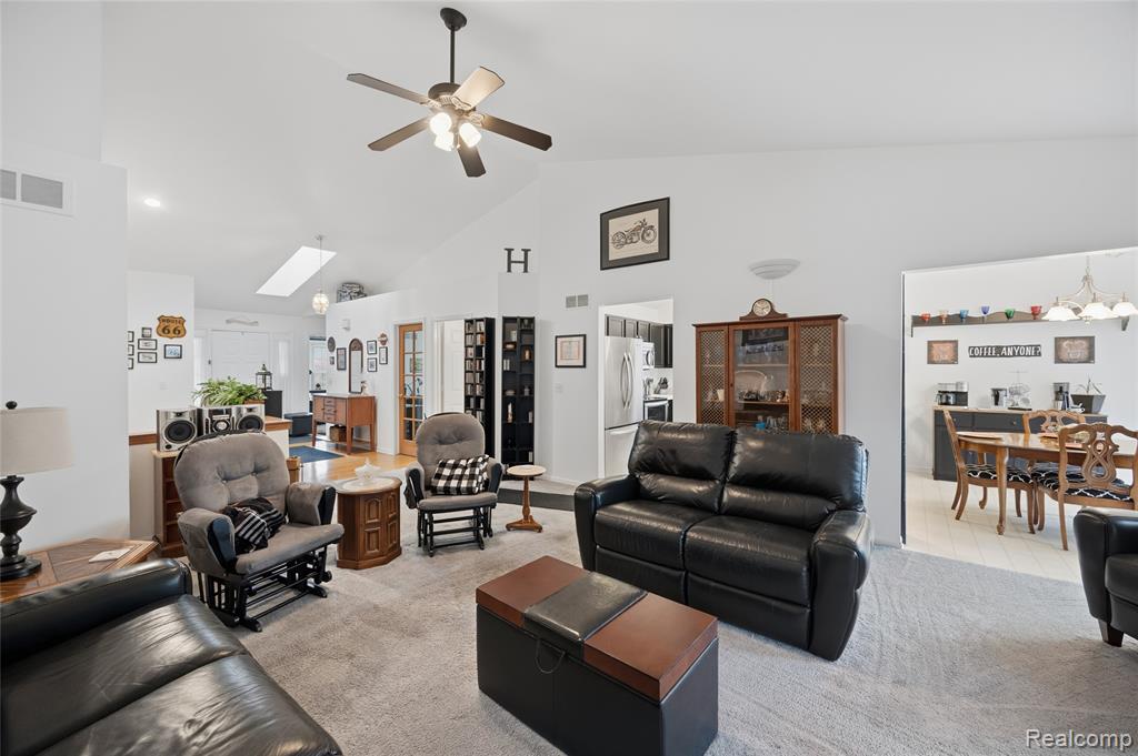 6670 Copper Creek Dr W, Washington, MI — Photo 11