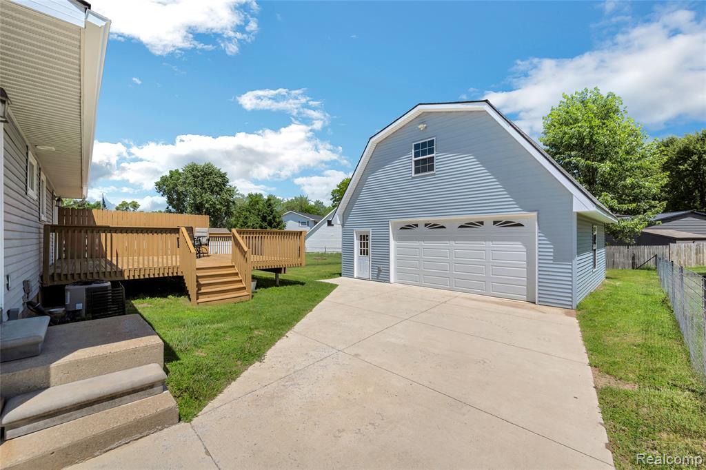 9551 Kress Road, Pinckney, MI 48169 — Photo 4