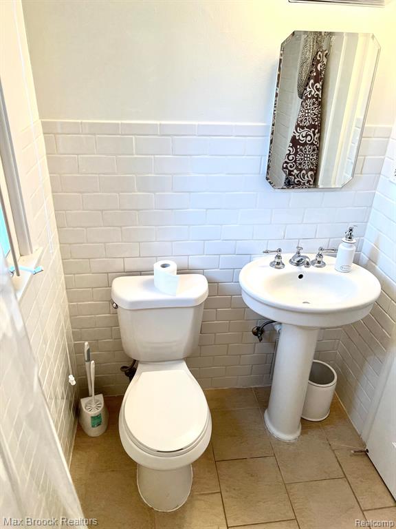 730 GRAEFIELD CT. Court, Birmingham, MI 48009 — Photo 7