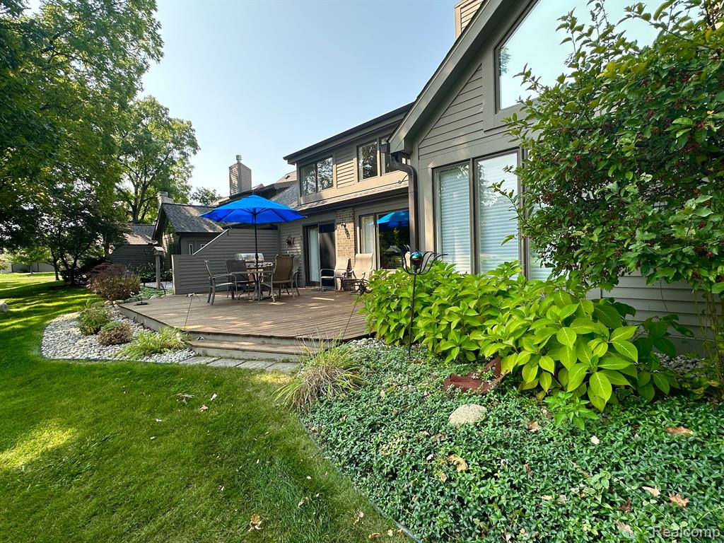 4674 Cottonwood Drive, Ann Arbor, MI 48108 — Photo 38