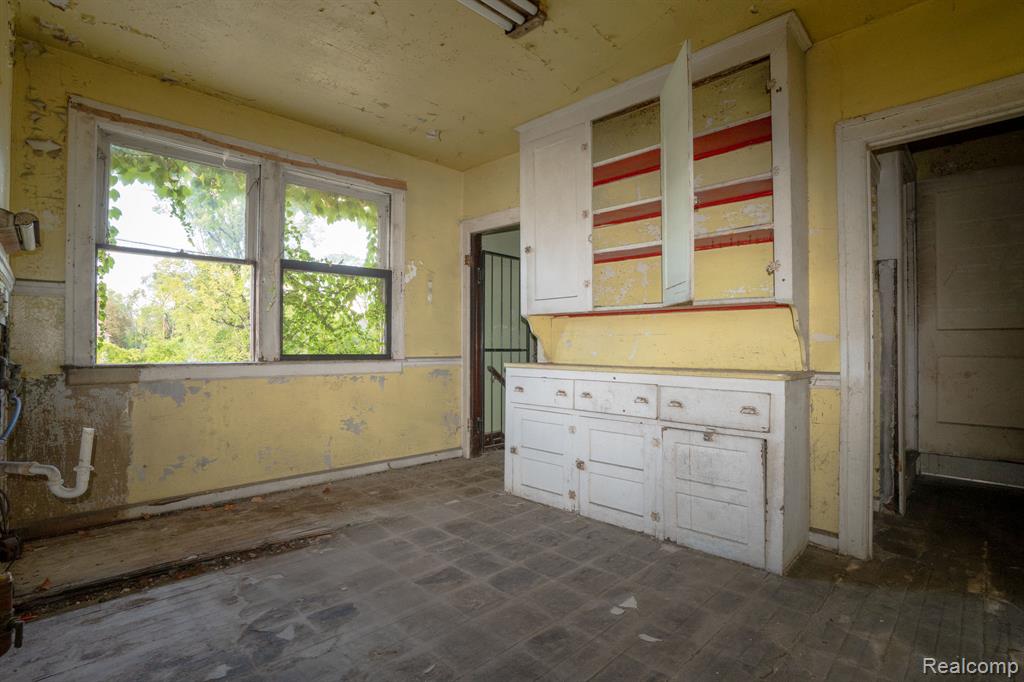 2574 Baldwin Street, Detroit, MI 48214 — Photo 14