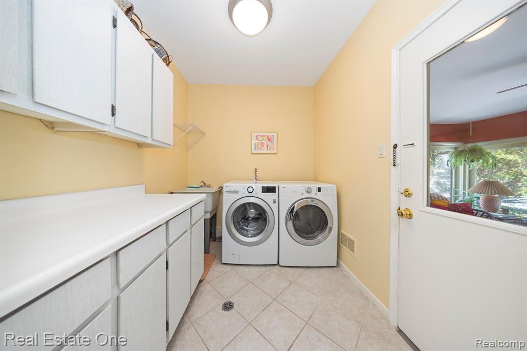 16548 Winchester Drive, Northville, MI 48168 — Photo 21