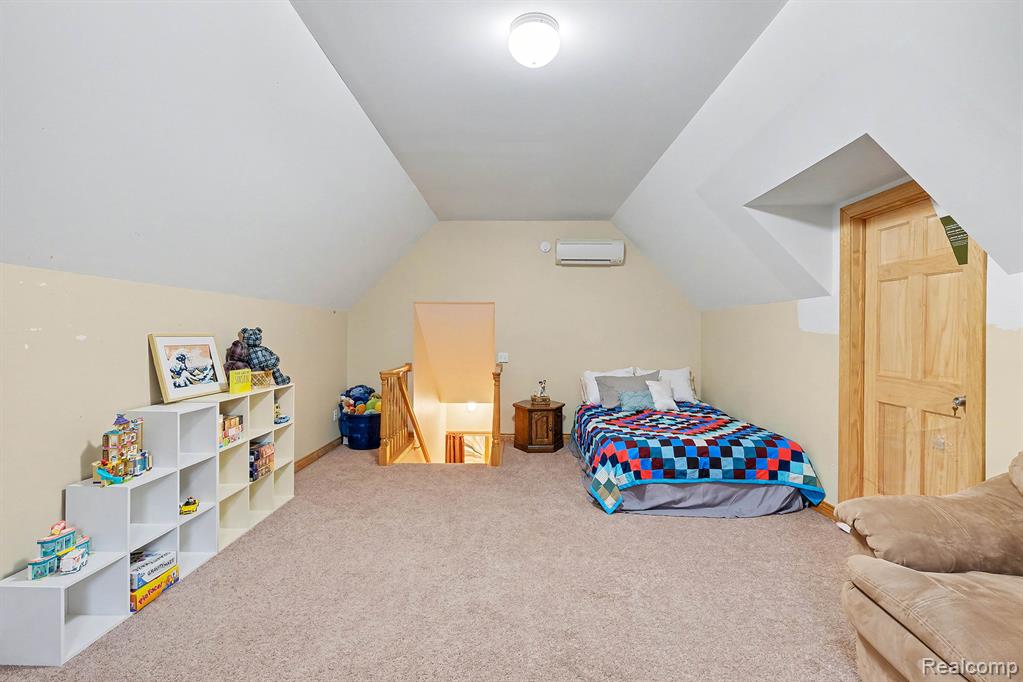 10151 Walnut Shores Drive, Fenton, MI 48430 — Photo 15