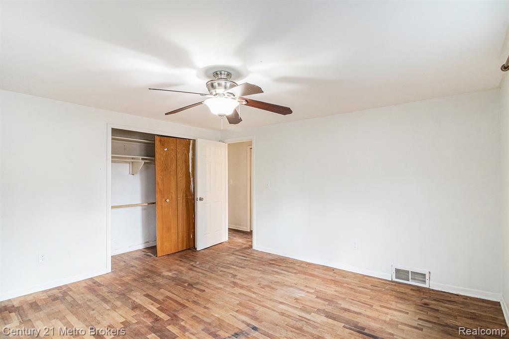 5391 Antoinette Drive, Grand Blanc, MI 48439 — Photo 17