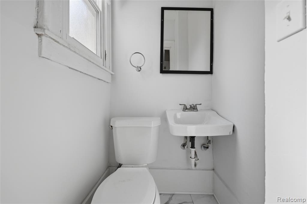 1945 Atkinson Street, Detroit, MI 48206 — Photo 35