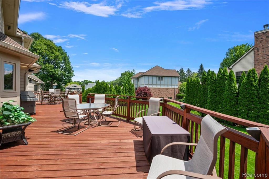 4417 Island View Drive, Waterford, MI 48328 — Photo 57