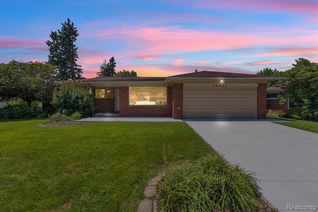 26327 Woodworth Circle, Dearborn Heights, MI 48127 — Photo 47