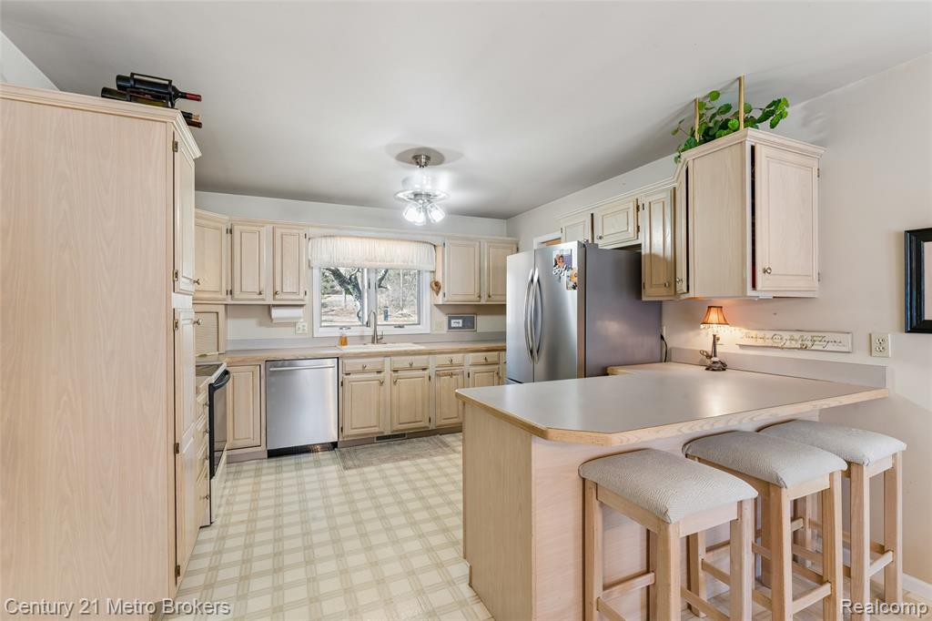 5464 N Seymour Road, Flushing, MI 48433 — Photo 19