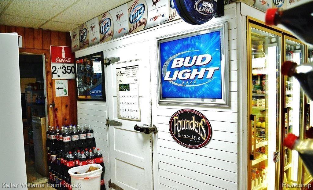 8036 N CLARE Avenue, Harrison, MI 48625 — Photo 10