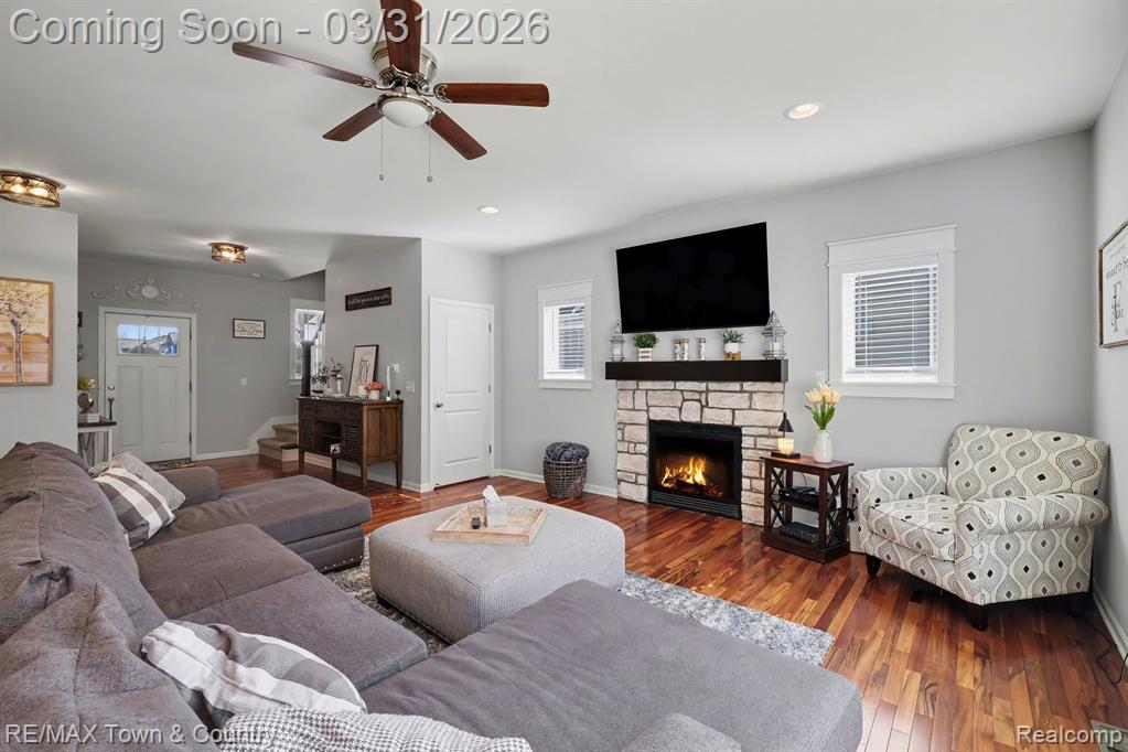 2109 Middle Ridge, Holly, MI 48442 — Photo 9