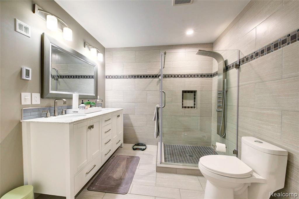 50411 Lansdowne Road, Canton, MI 48188 — Photo 56