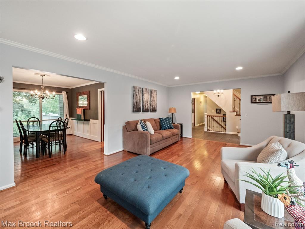 6570 CASTLE Drive, Bloomfield Hills, MI 48301 — Photo 10