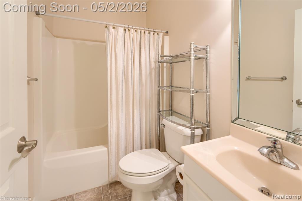 7240 Parkridge Parkway, Swartz Creek, MI 48473 — Photo 40