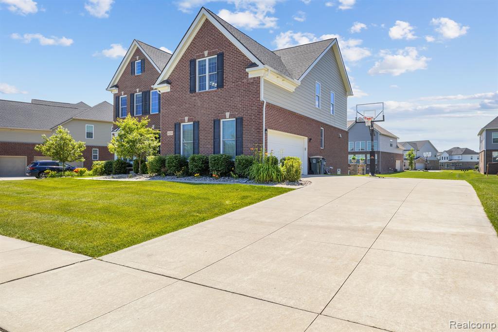 51251 GULFSTREAM PARK Lane, Canton, MI 48188 — Photo 52