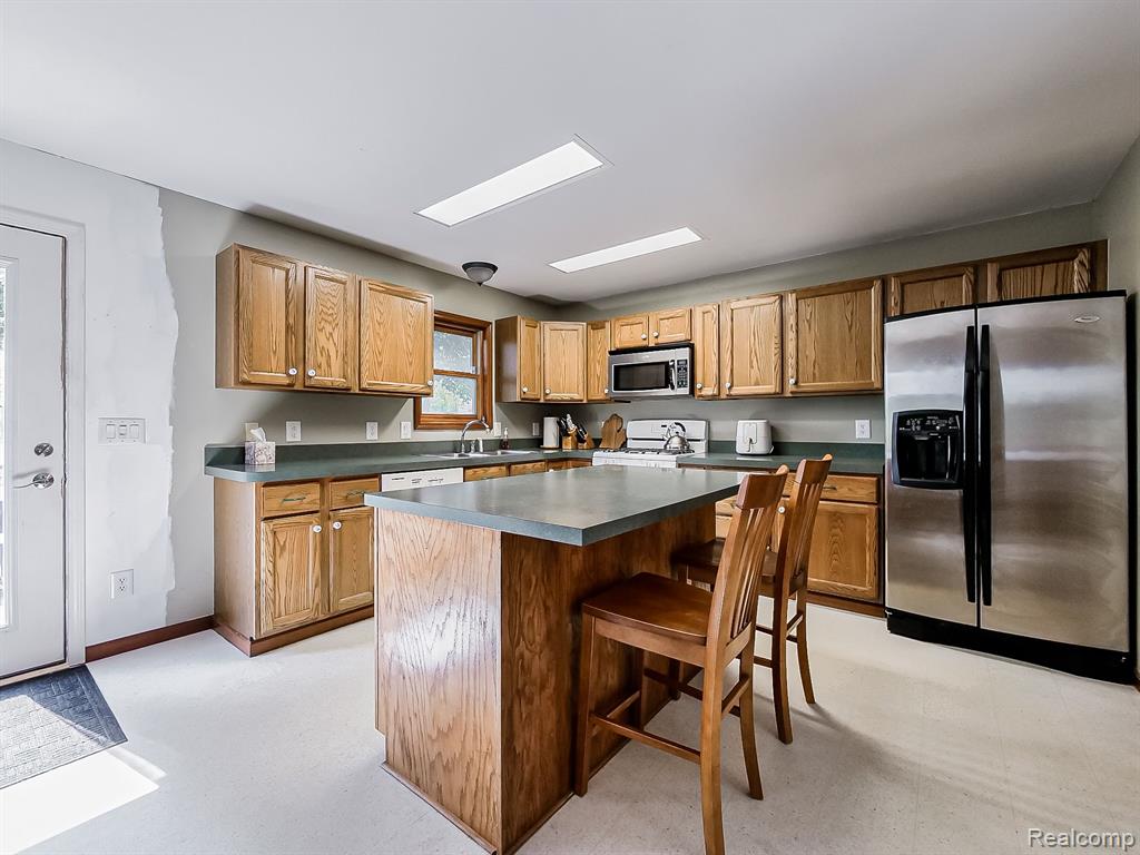 5504 DEER RUN, Tipton, MI 49287 — Photo 8