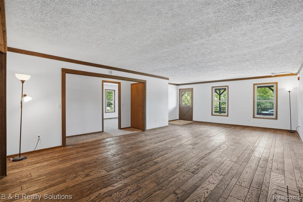 780 N Van Dyke Road, Almont, MI 48003 — Photo 8