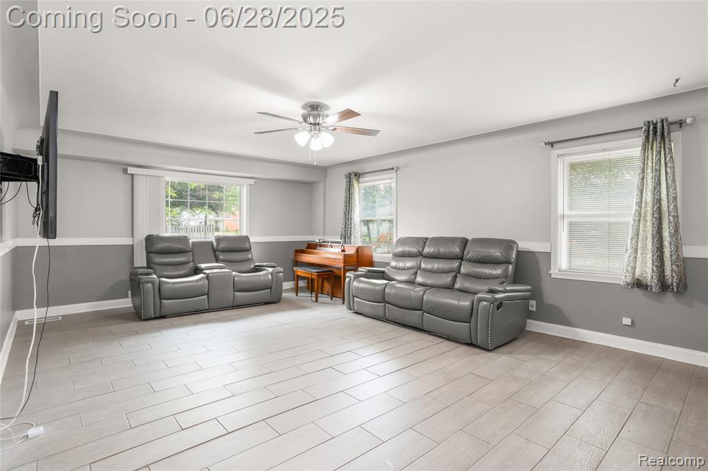 5204 Ashley Street, Detroit, MI 48236 — Photo 12