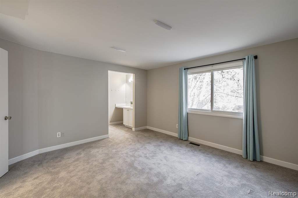 6351 Cherry Tree Court, Rochester Hills, MI 48306 — Photo 49