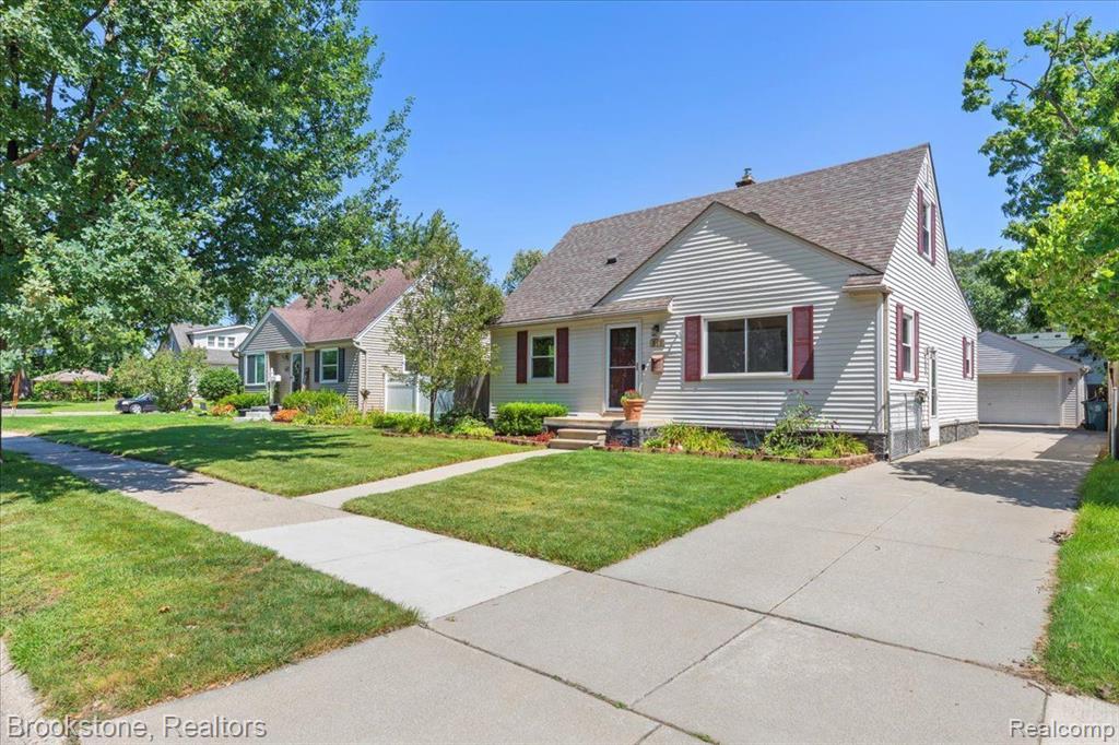516 N EDGEWORTH Avenue, Royal Oak, MI 48067 — Photo 33