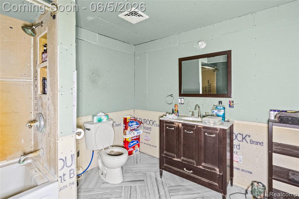 6343 Humphrey Avenue, Flushing, MI 48433 — Photo 11