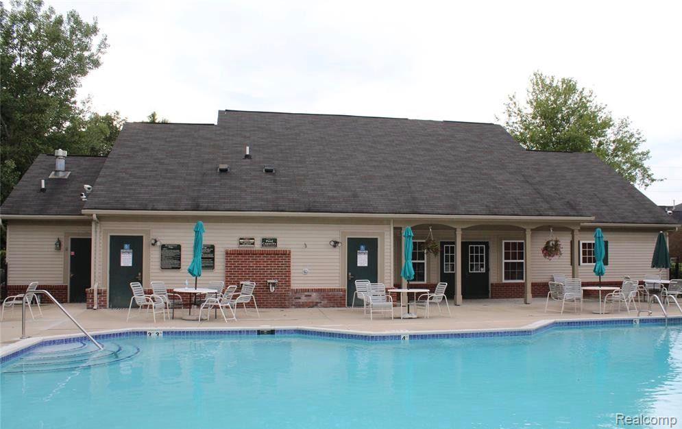 4094 HAMPTON RIDGE Boulevard, Howell, MI 48843 — Photo 16