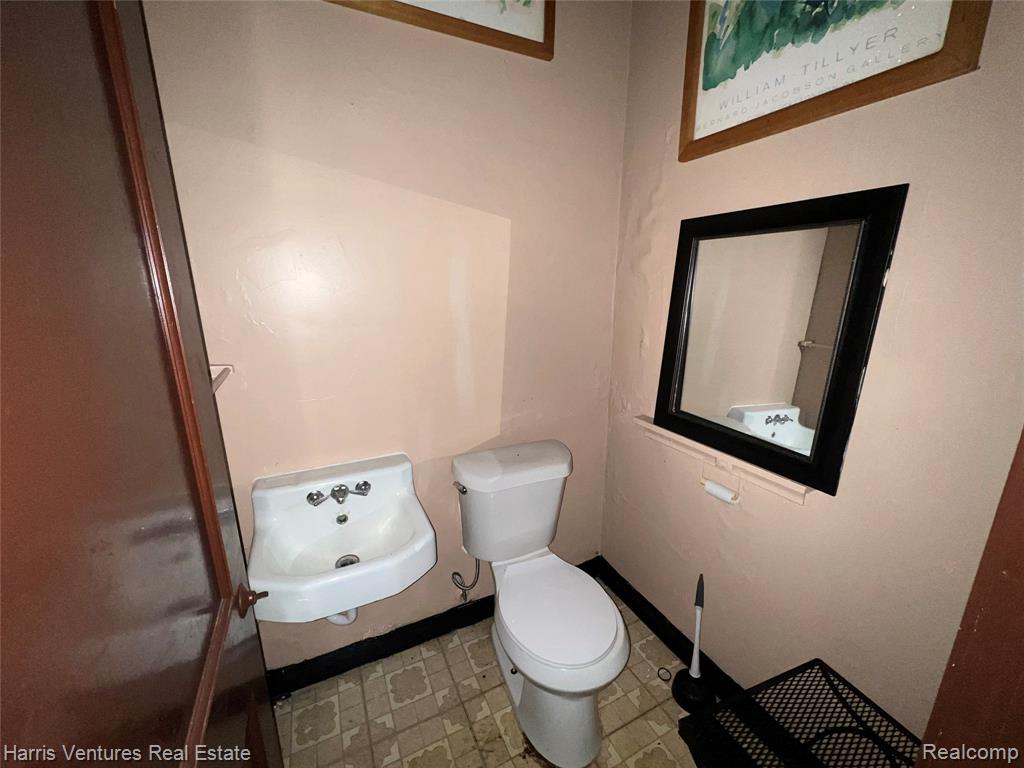 15535 Mack Avenue, Detroit, MI 48224 — Photo 6