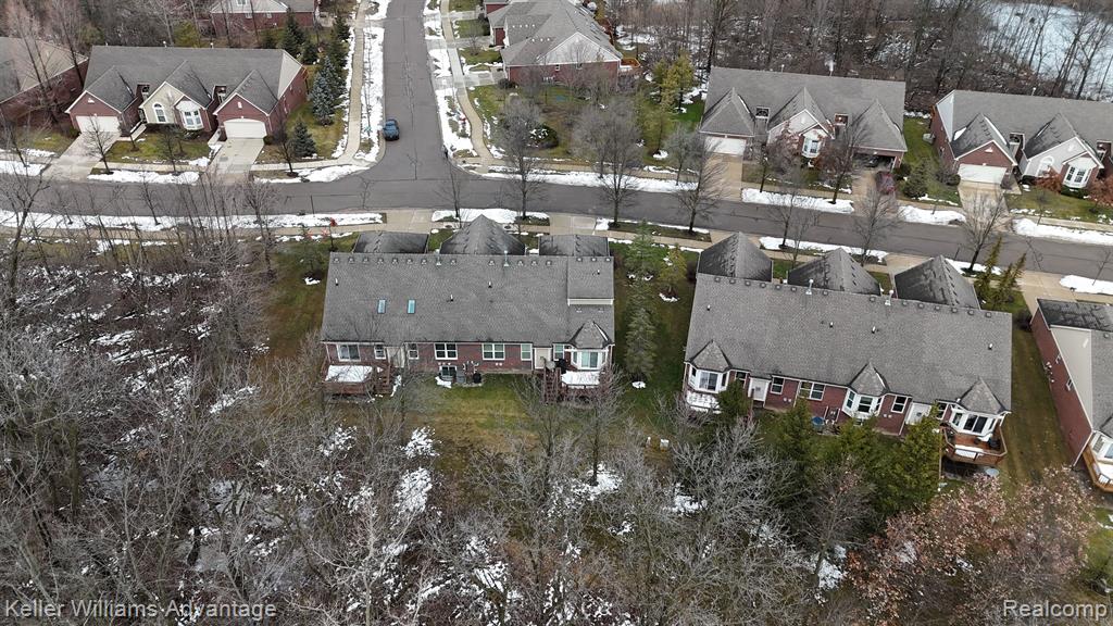 40807 Lenox Park Drive, Novi, MI 48377 — Photo 40