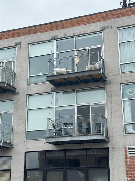 55 W CANFIELD Street, 303, Detroit, MI 48201 — Photo 2