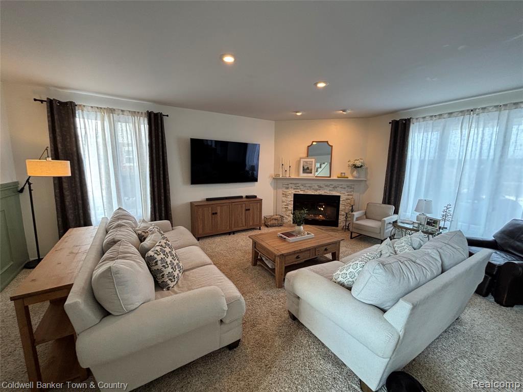 47740 Royal Pointe Drive, Canton, MI 48187 — Photo 11