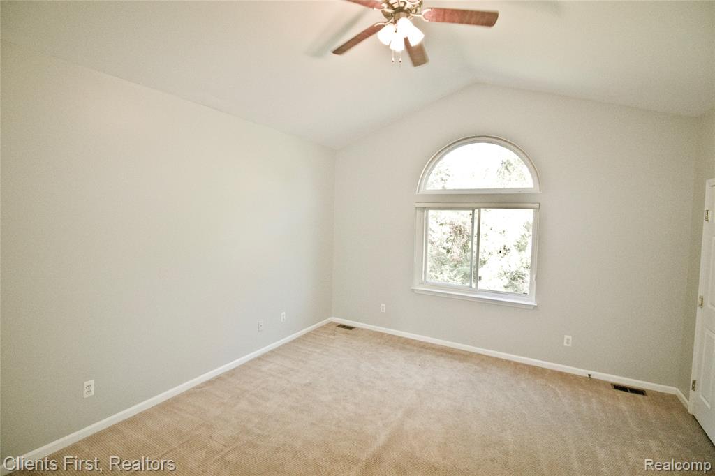 8543 Barrington Drive, Ypsilanti, MI 48198 — Photo 25