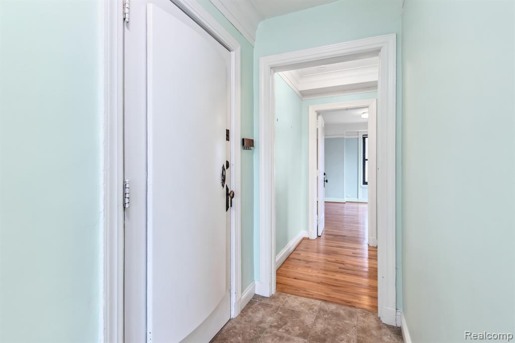 15 E Kirby Street, 229, Detroit, MI 48202 — Photo 25