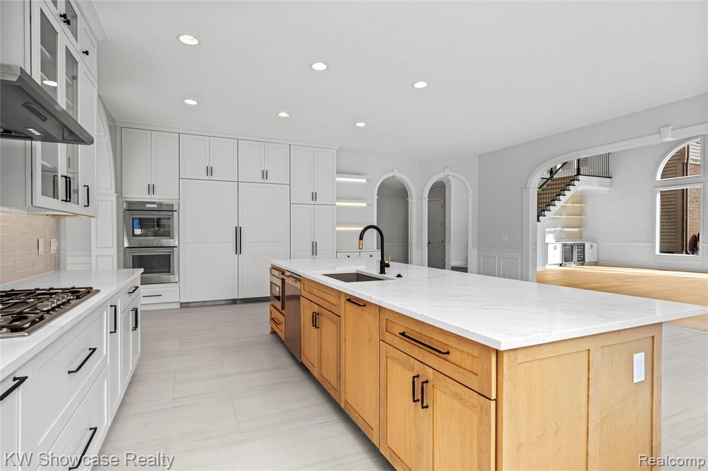 5512 Essex Court, West Bloomfield, MI — Photo 26