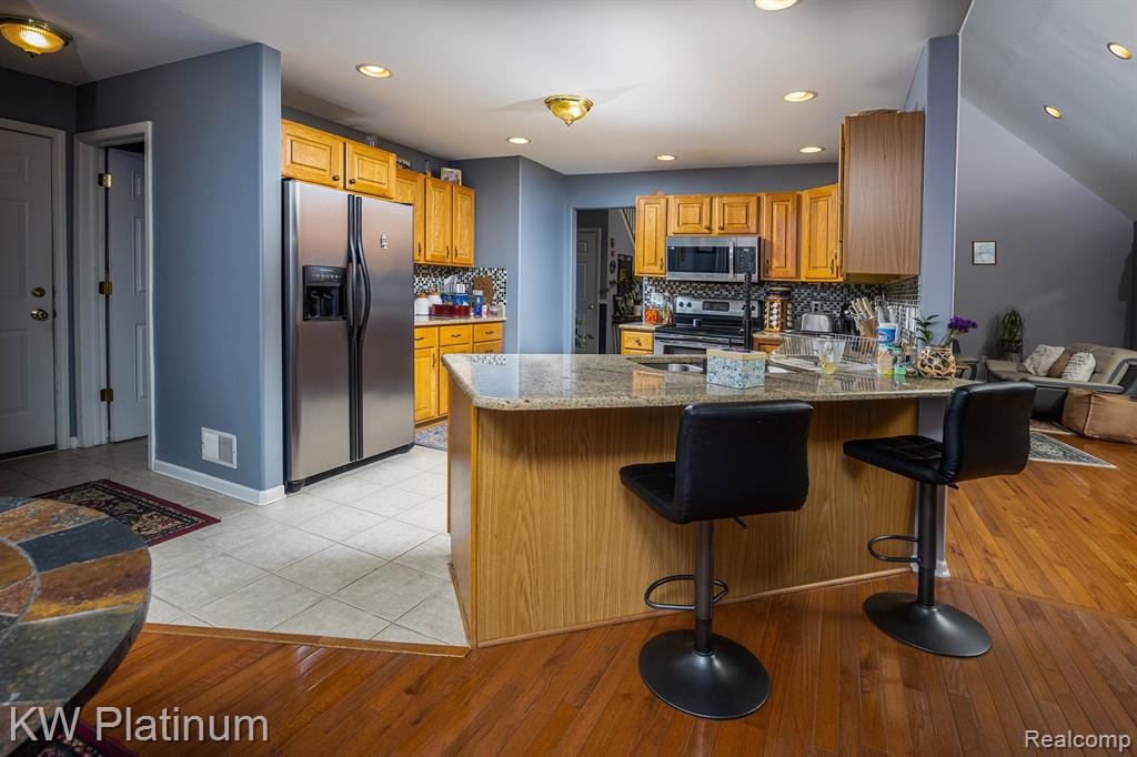 3167 Blackheath Court, Port Huron, MI 48060 — Photo 9