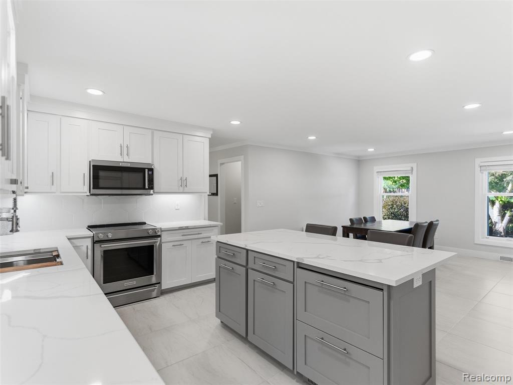 5409 Stony Hill Court, Grand Blanc, MI 48439 — Photo 12