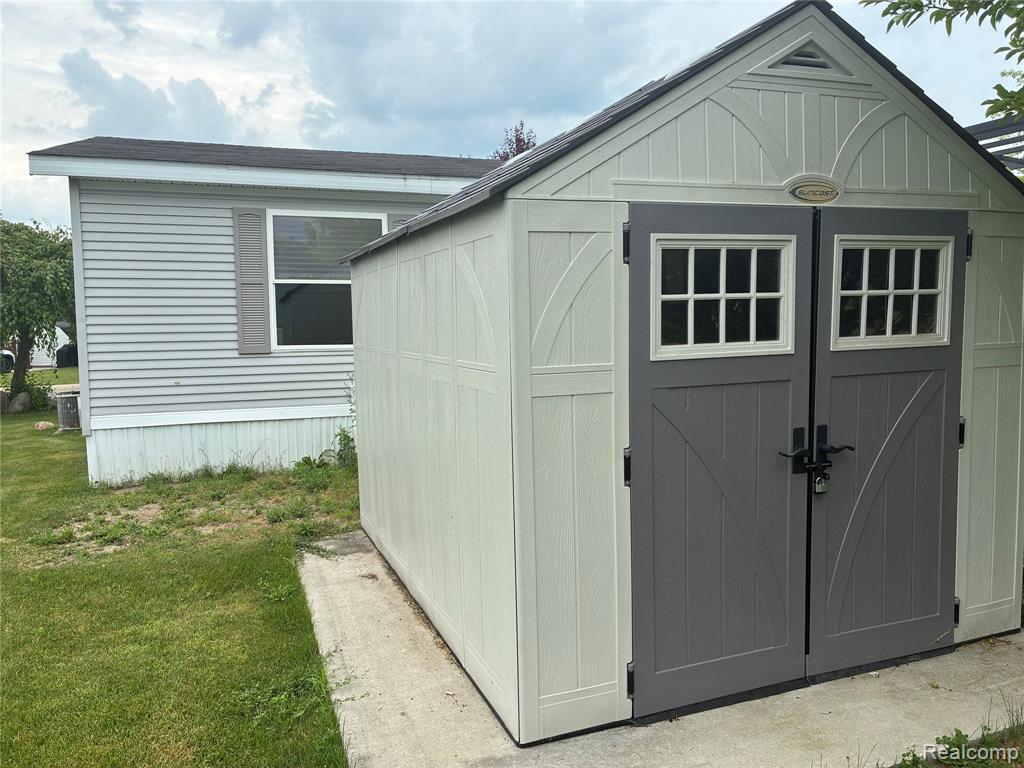 7364 Kings Court, Alma, MI 48801 — Photo 2