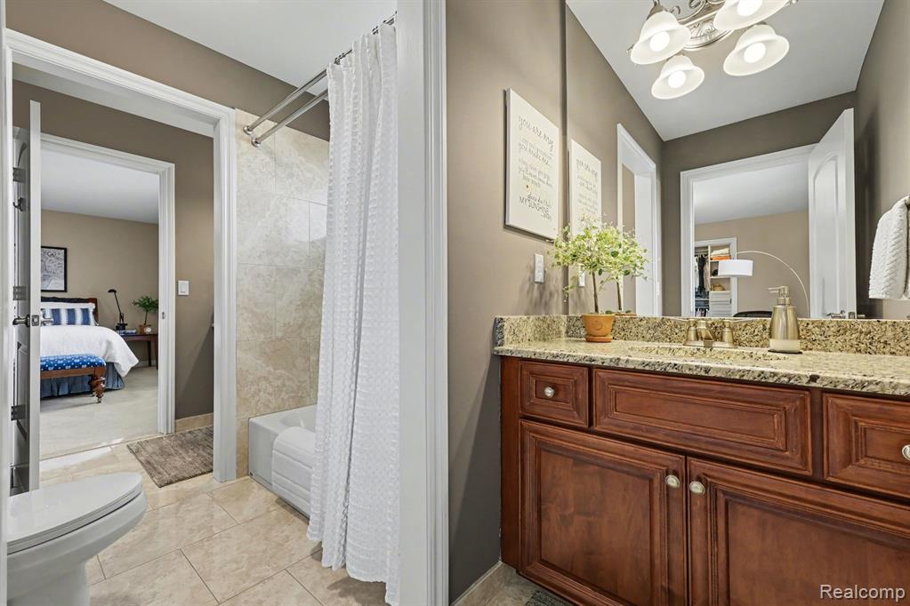 6641 Shadydale Drive, Shelby Twp, MI 48316 — Photo 17