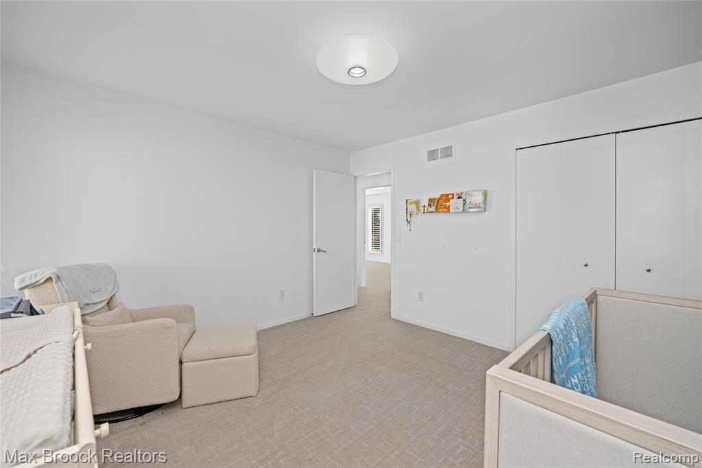 7102 Alta Vista Drive, West Bloomfield, MI — Photo 40