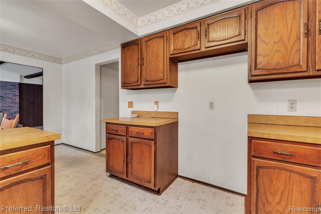 46323 Gainsborough Drive, Canton, MI 48187 — Photo 20