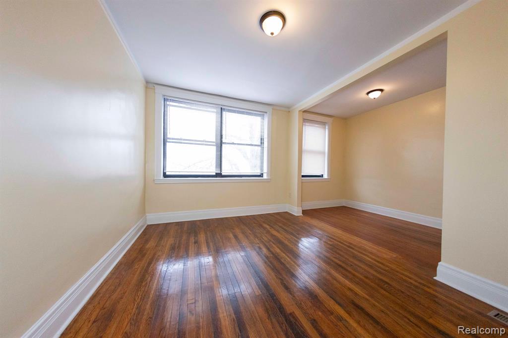 14536 E JEFFERSON Avenue, Detroit, MI 48215 — Photo 14