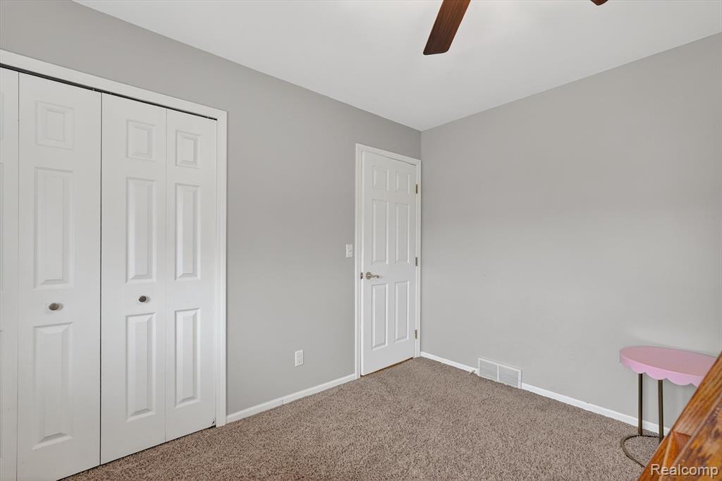 16147 Silvercrest Drive, Fenton, MI 48430 — Photo 26