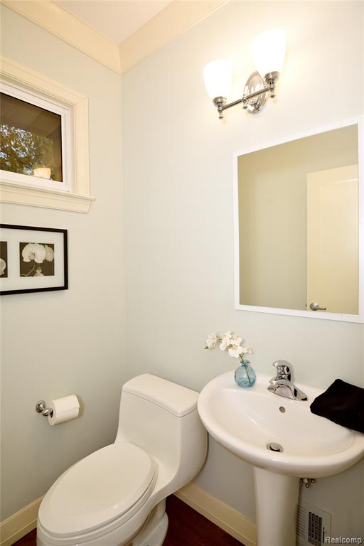 6727 Lahser Road, Bloomfield Hills, MI 48301 — Photo 16