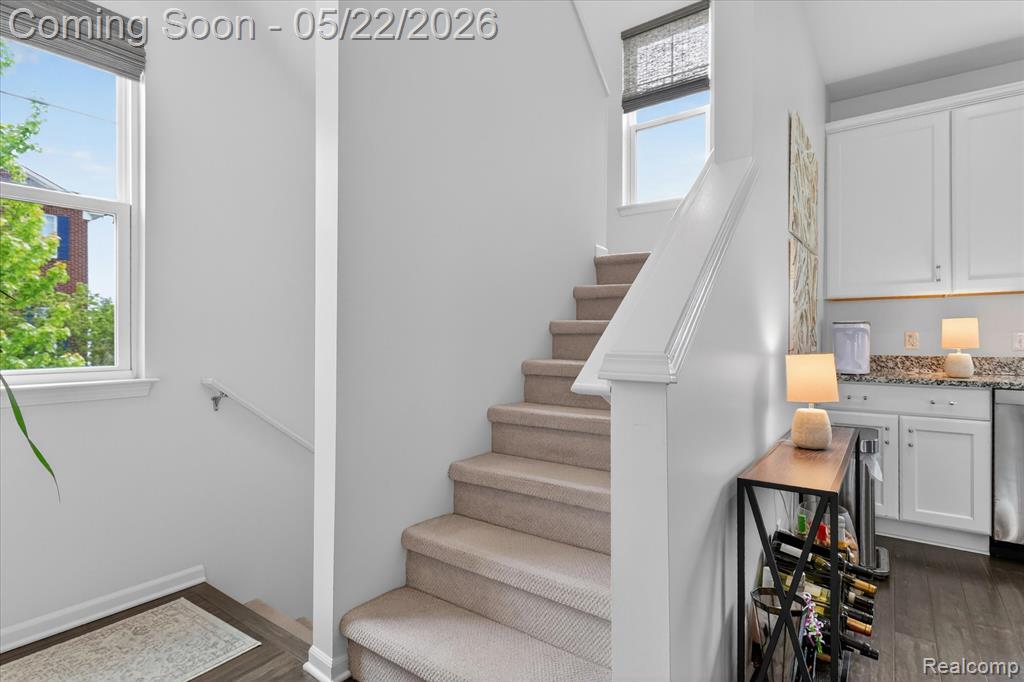 238 Center Boulevard, Wixom, MI 48393 — Photo 17