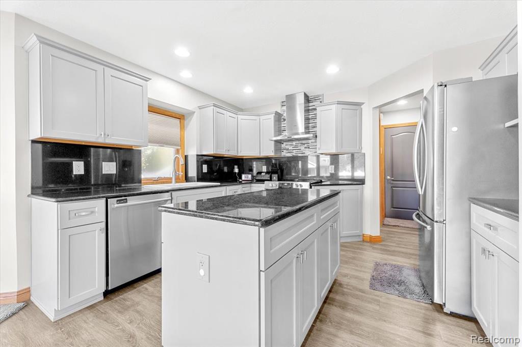 187 Golfview Way, Monroe, MI 48162 — Photo 13