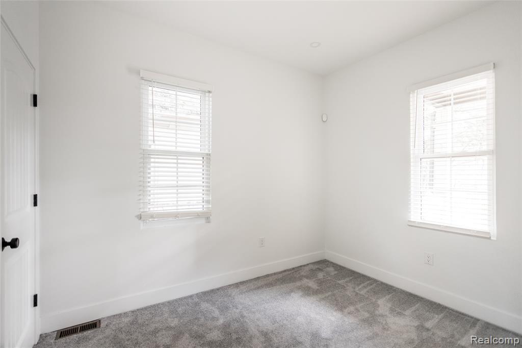 514 Mount Vernon Street, Detroit, MI 48202 — Photo 15