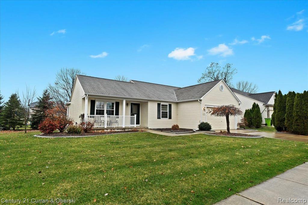 940 S HOWARD Street, Fenton, MI 48430 — Photo 2