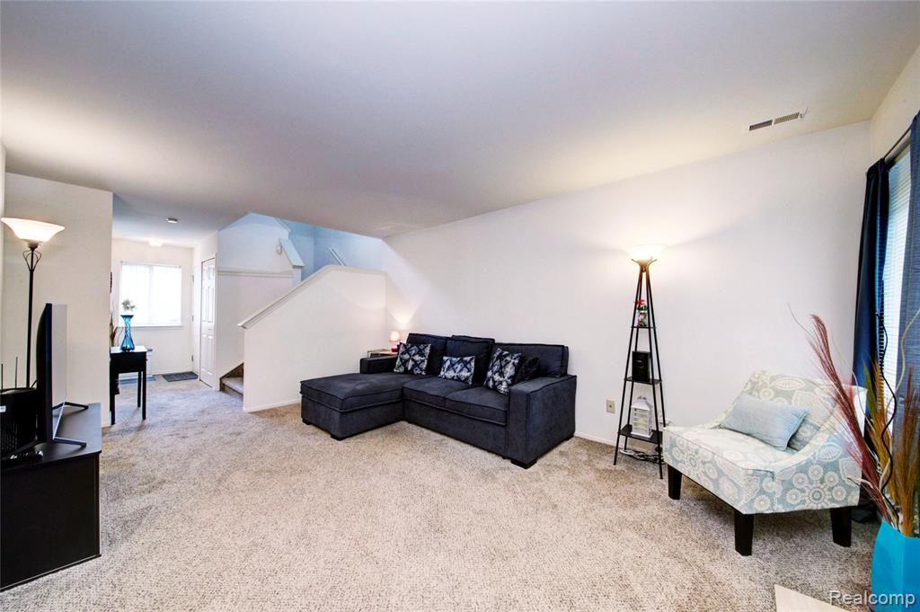 6397 Hunter Pointe Street, Westland, MI — Photo 12