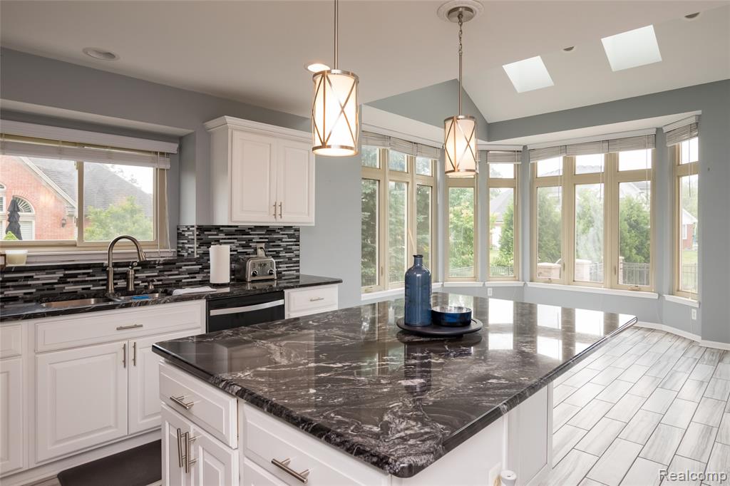 46431 Mariner Drive, Macomb, MI 48044 — Photo 25