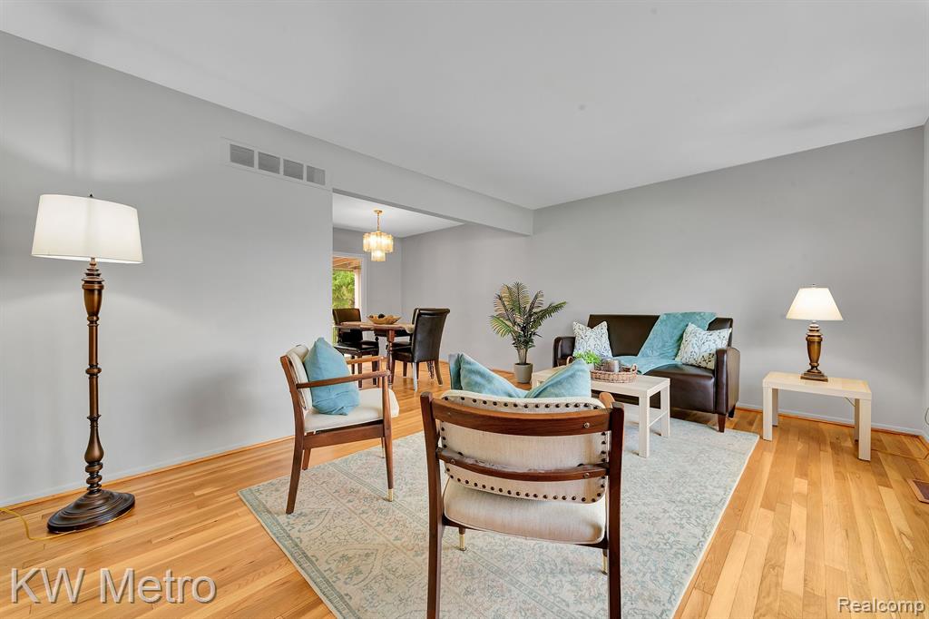 415 LANGE Drive, Troy, MI 48098 — Photo 7