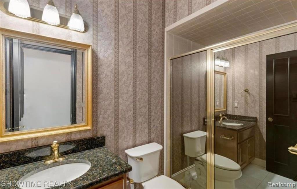 53145 ALYSSA Court, Shelby Twp, MI 48315 — Photo 12